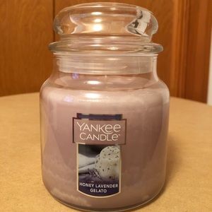 Yankee Candle Original Medium Jar Candle. Honey Lavender Gelato.